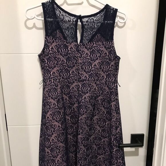 Motherhood maternity dress - size small - Picture 4 of 4